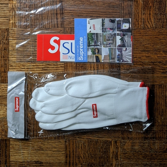 Supreme Small Box Tee Digi Floral (New) - Picture 3 of 3